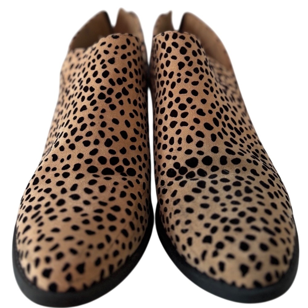 J. Adams Leopard Print Ankle Booties Pointed Toe Back Zipper Women's EUC size 10